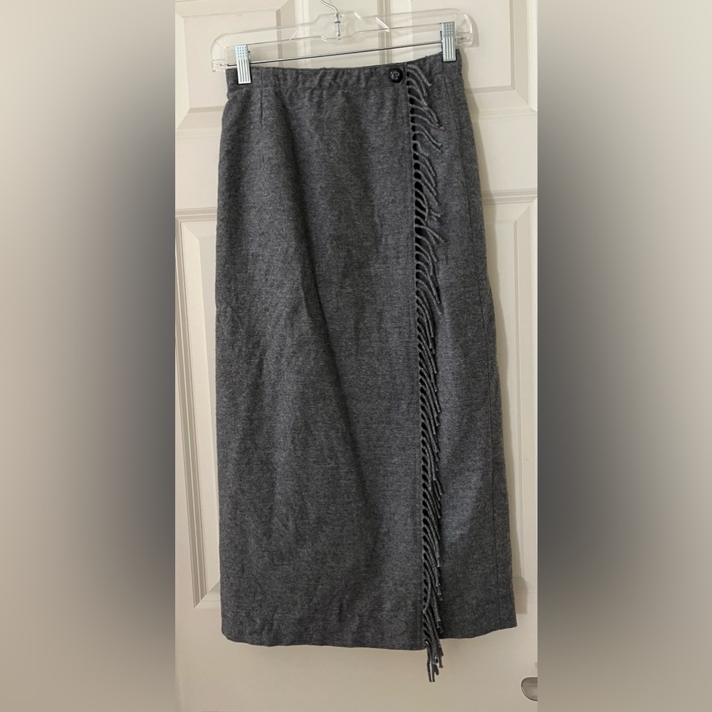 Vintage Women's Lizwear wool blend long wrap skirt with fringe size 8 western
